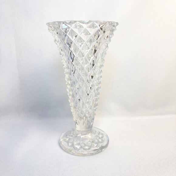 Hobnail Vintage Glass Vase Deep Sharp Pattern Mid-Century Pressed Glass 6 1/4" - Picture 5 of 15